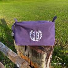 Lade das Bild in den Galerie-Viewer, Kosmetiktasche - individually