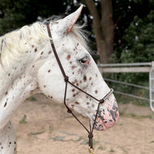 Lade das Bild in den Galerie-Viewer, Knotenhalfter mit Glitzersteinen
