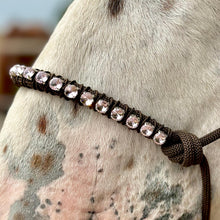 Lade das Bild in den Galerie-Viewer, Knotenhalfter mit Glitzersteinen