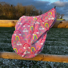 Lade das Bild in den Galerie-Viewer, Sattelschoner Softshell - Regenbogen
