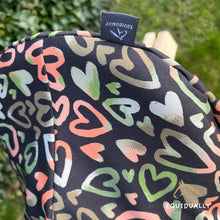 Lade das Bild in den Galerie-Viewer, Sattelschoner Softshell - Herzen