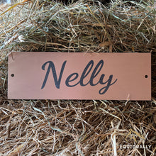 Lade das Bild in den Galerie-Viewer, Boxenschild individually