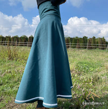 Lade das Bild in den Galerie-Viewer, Reitrock aus Softshell - neun verschiedene Farben