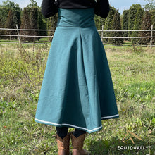 Lade das Bild in den Galerie-Viewer, Reitrock aus Softshell - neun verschiedene Farben