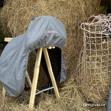 Lade das Bild in den Galerie-Viewer, Shetty-Sattelschoner englisch Softshell - individually