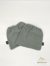 Lade das Bild in den Galerie-Viewer, Steigbügelschoner Fleece - salbei