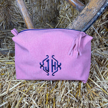 Lade das Bild in den Galerie-Viewer, Kosmetiktasche - individually