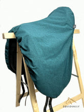 Lade das Bild in den Galerie-Viewer, Shetty-Sattelschoner Softshell - neun verschiedene Farben
